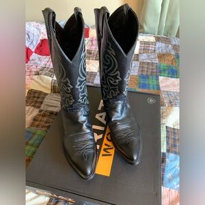 Justin Boots Black Western Cowboy Boots with Gray Stitching